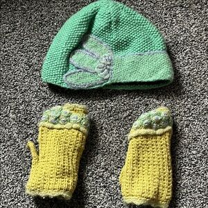 Green and Yellow Kids Knit Hat and Mittens Set